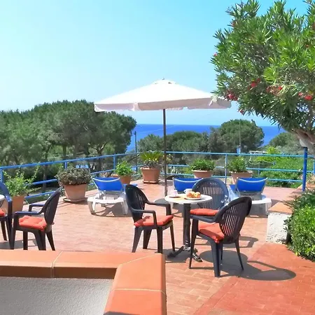 Morcone Aparthotel 3*